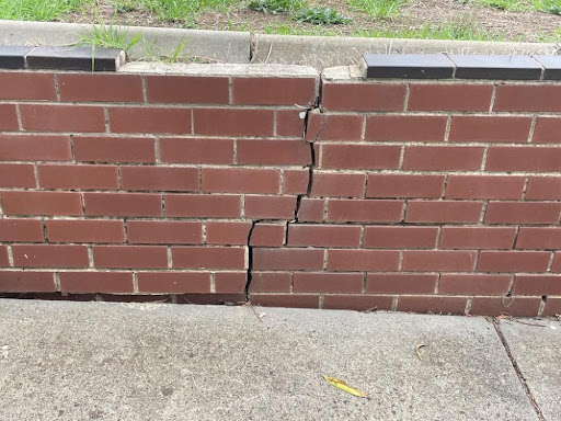 the best extreme cracks in brickwork